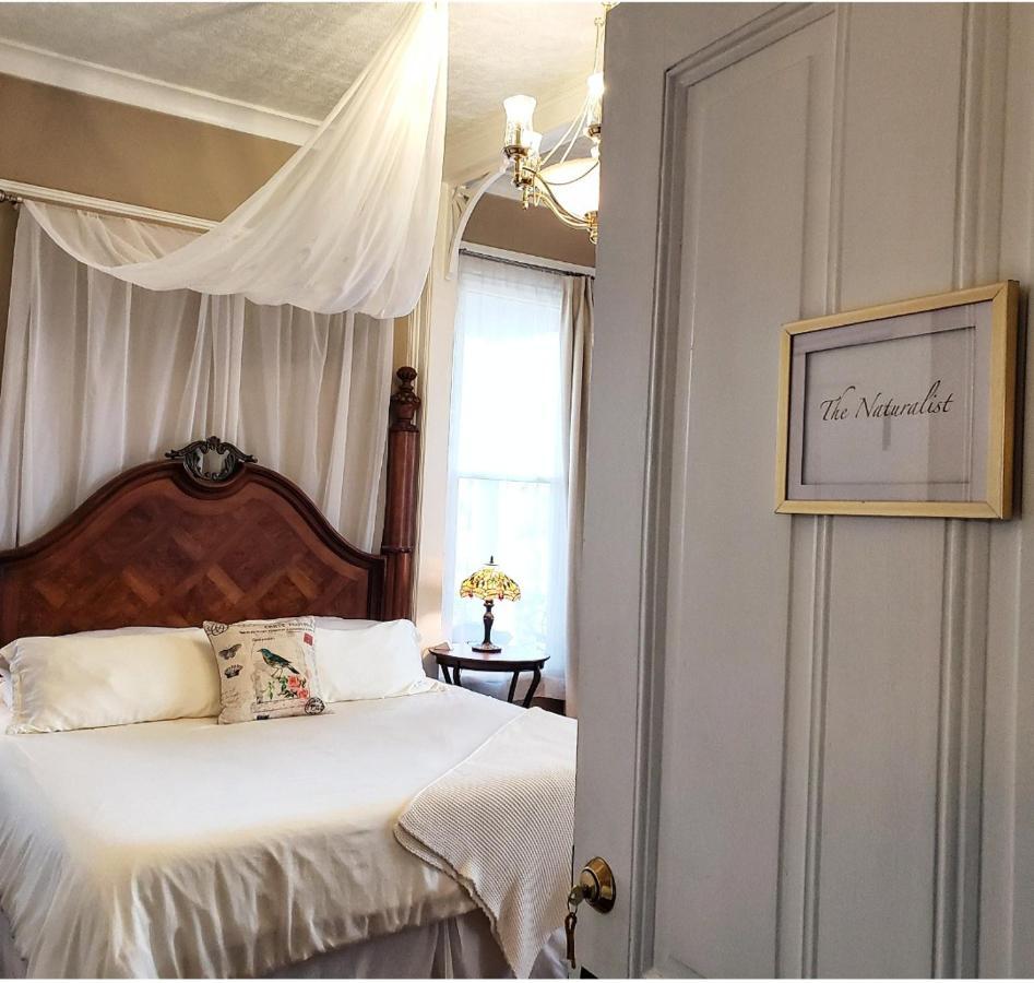 لوراي South Court Inn المظهر الخارجي الصورة