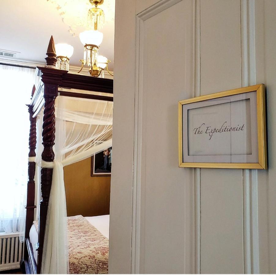 لوراي South Court Inn المظهر الخارجي الصورة
